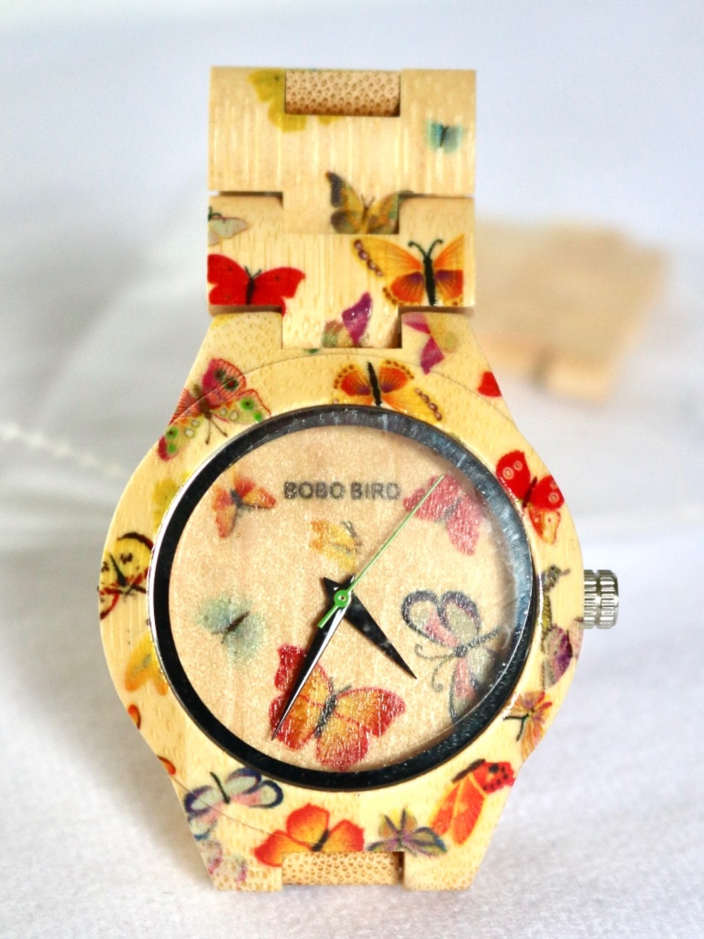 Bobo Bird Ladies Wooden Analog Watch Butterfly Design Quartz 39 mm Spring Summer